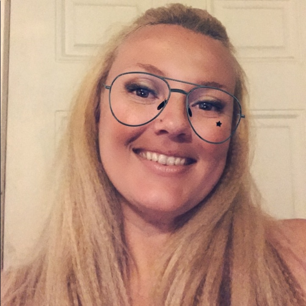 Meet your Posher, Rebecca